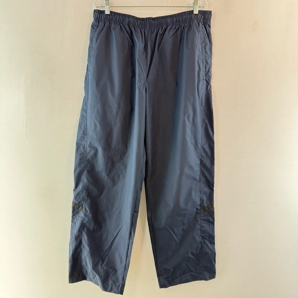 Izod these cargo